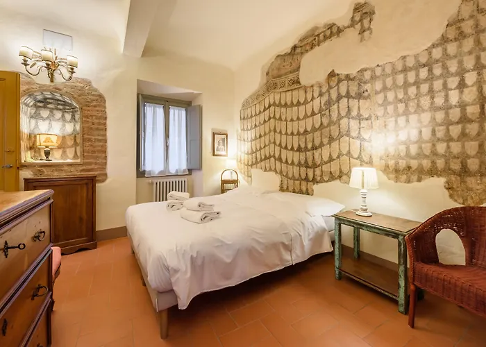 Casa torre via de' Nerì by Mmega